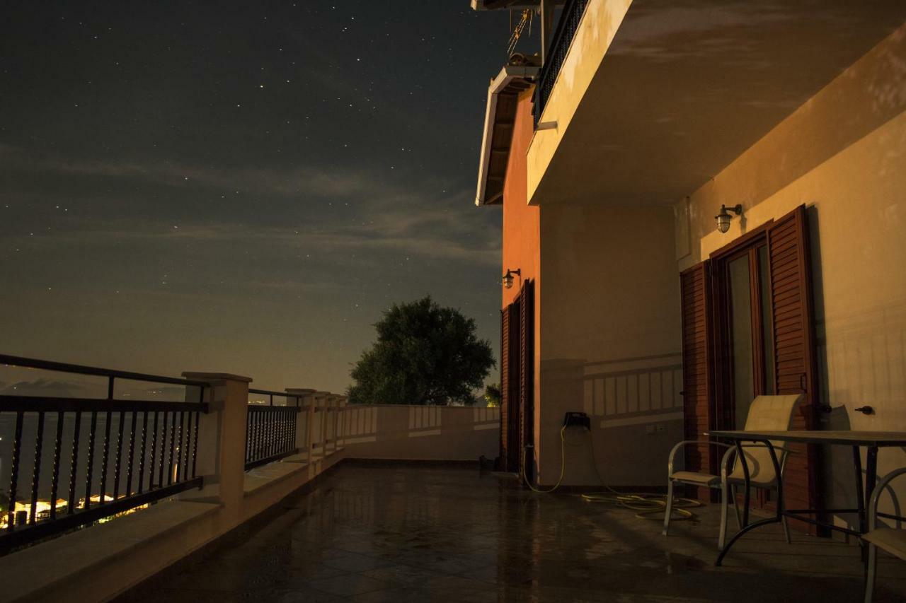 Bay View Suites ヴァシリキ エクステリア 写真
